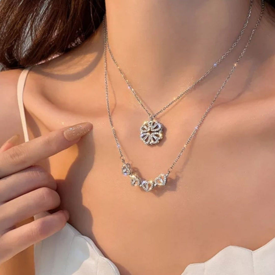 Un Toque de Magia: El Collar Trébol 2 en 1 para Celebrar Historias de Vida