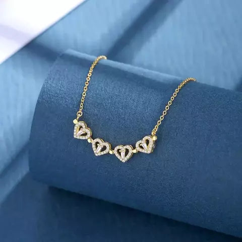 Un Toque de Magia: El Collar Trébol 2 en 1 para Celebrar Historias de Vida